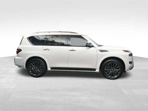 Used 2024 Nissan Armada Platinum w/ Captain's Chairs Package RWD image 6