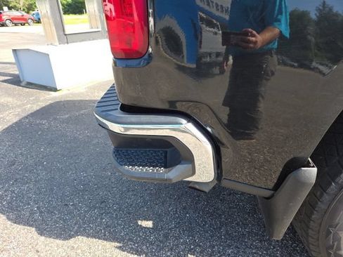 Used 2019 Chevrolet Silverado 1500 LT w/ All-Star Edition AWD/4WD image 25