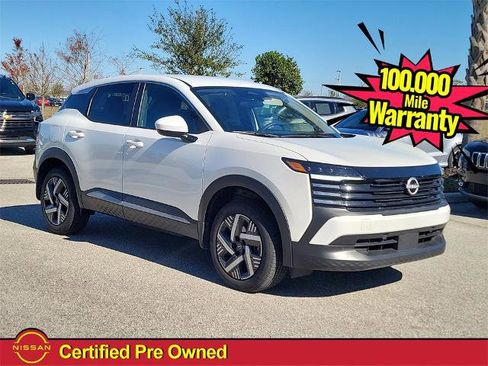 Certified 2025 Nissan Kicks SV image 1