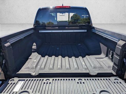 Used 2023 Nissan Frontier PRO-4X w/ Pro-4X Premium Package image 6