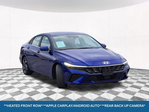 Used 2024 Hyundai Elantra Limited FWD image 4