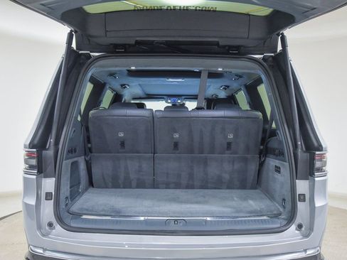 Used 2022 Jeep Grand Wagoneer Series II w/ Convenience Group III image 14