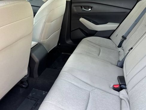 Used 2023 Honda Accord EX image 14
