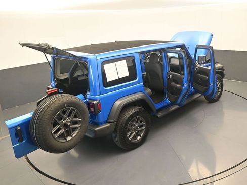 Used 2025 Jeep Wrangler Unlimited Sport AWD/4WD image 62