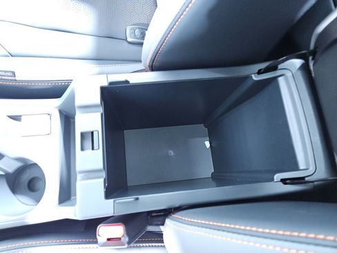 Used 2025 Subaru Crosstrek 2.5i Limited w/ Popular Package #4A image 26