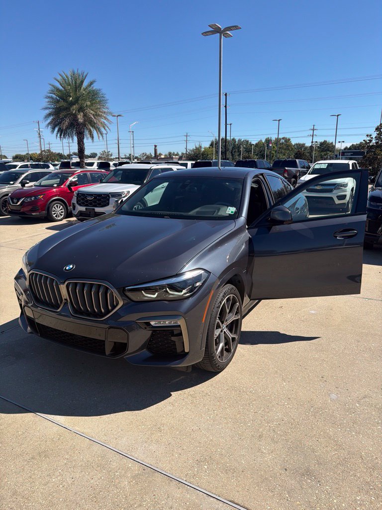 Used 2021 BMW X6 M50i w/ Premium Package AWD/4WD image 11