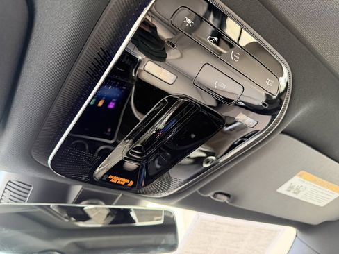 Used 2025 Mercedes-Benz C 300 4MATIC Sedan image 31