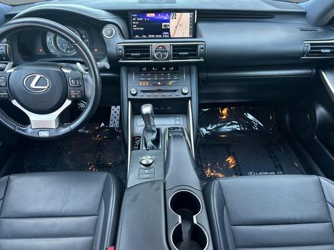 Used 2019 Lexus IS 350 F Sport w/ F Sport Package RWD image 17