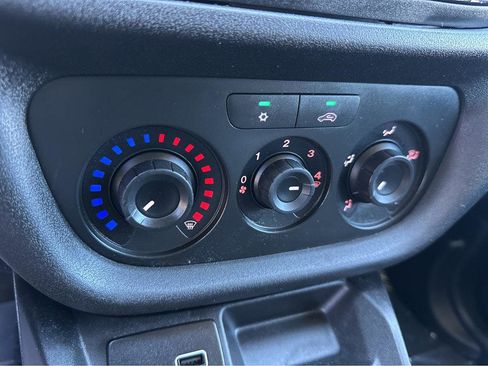 Used 2021 RAM ProMaster City Tradesman SLT image 25