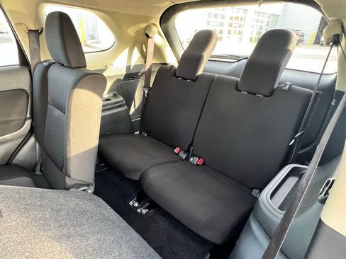 Used 2018 Mitsubishi Outlander SE image 17