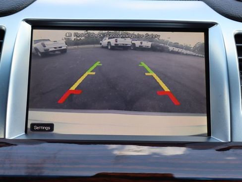 Used 2012 Lincoln MKS AWD image 12