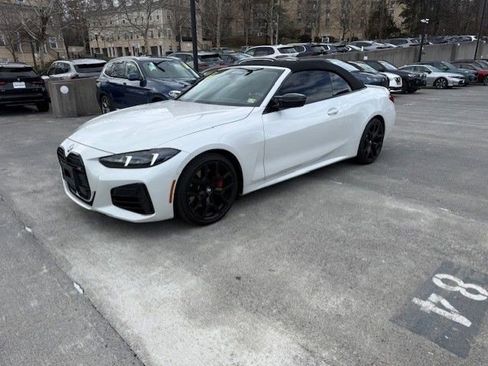 Used 2025 BMW 440i xDrive Convertible image 1