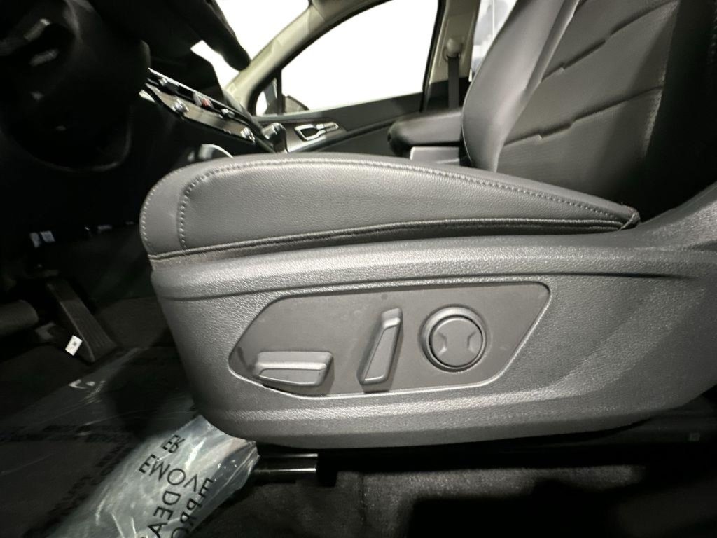 New 2026 Kia Sportage SX FWD image 13