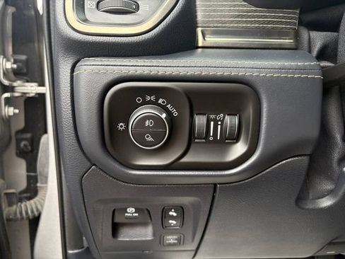 Used 2021 RAM 1500 Limited AWD/4WD image 20
