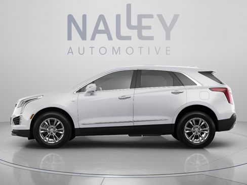 Used 2020 Cadillac XT5 Premium Luxury FWD image 2