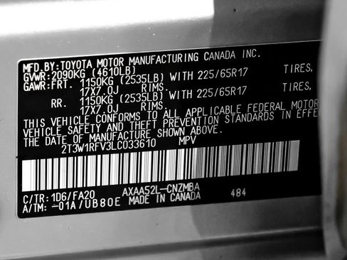 Used 2020 Toyota RAV4 XLE w/ Convenience Package FWD image 61