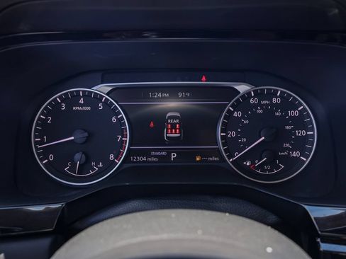 Used 2025 Nissan Pathfinder SV w/ SV Premium Package FWD image 28