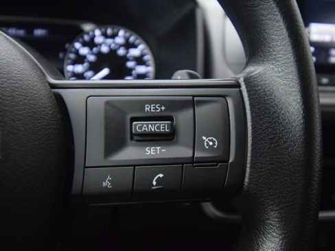 Used 2024 Nissan Rogue S AWD/4WD image 34