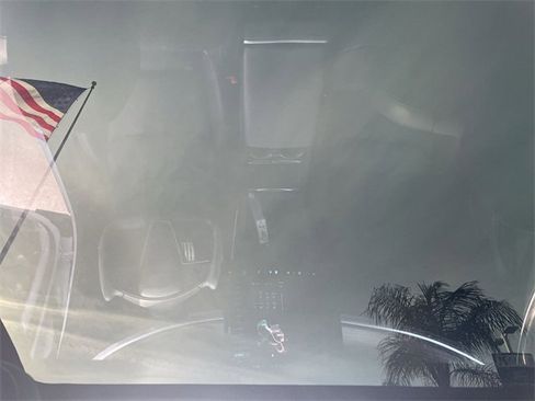 Used 2022 Tesla Model S image 20