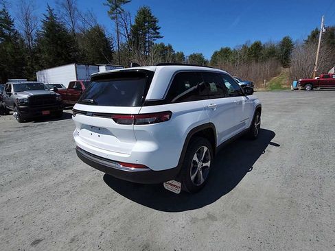 New 2024 Jeep Grand Cherokee Limited 4xe image 8