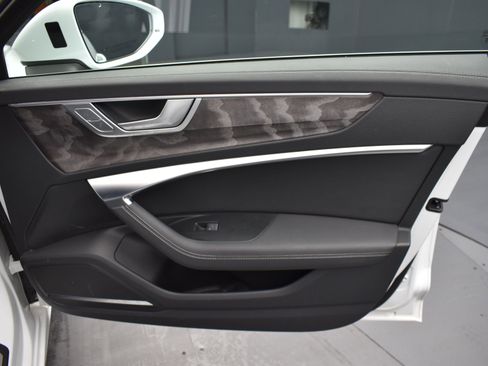 Used 2024 Audi A6 Premium Plus image 6