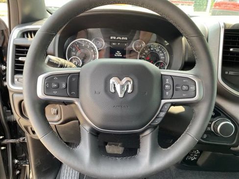 Used 2025 RAM 1500 Big Horn AWD/4WD image 19