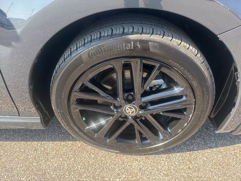 Used 2025 Toyota Camry SE image 13