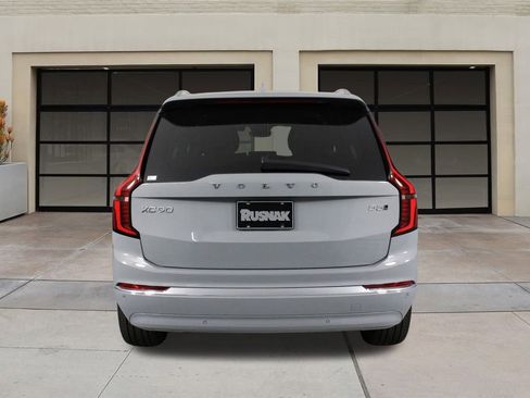 New 2026 Volvo XC90 B5 Core AWD/4WD image 4