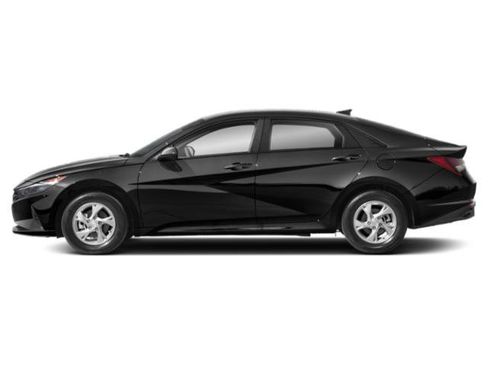 Used 2021 Hyundai Elantra SE FWD image 4