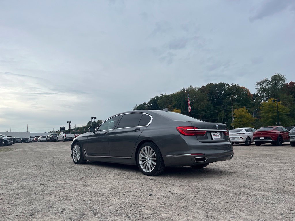 Used 2016 BMW 740i RWD image 6
