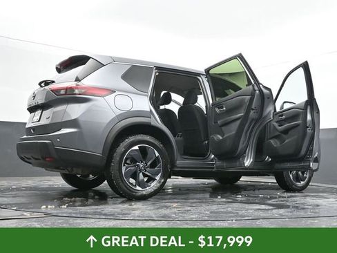 Used 2024 Nissan Rogue SV image 75