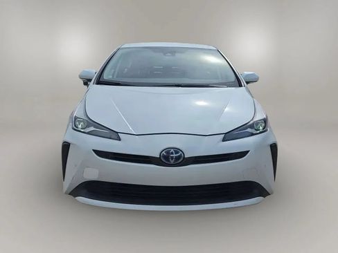 Used 2021 Toyota Prius Limited FWD image 4
