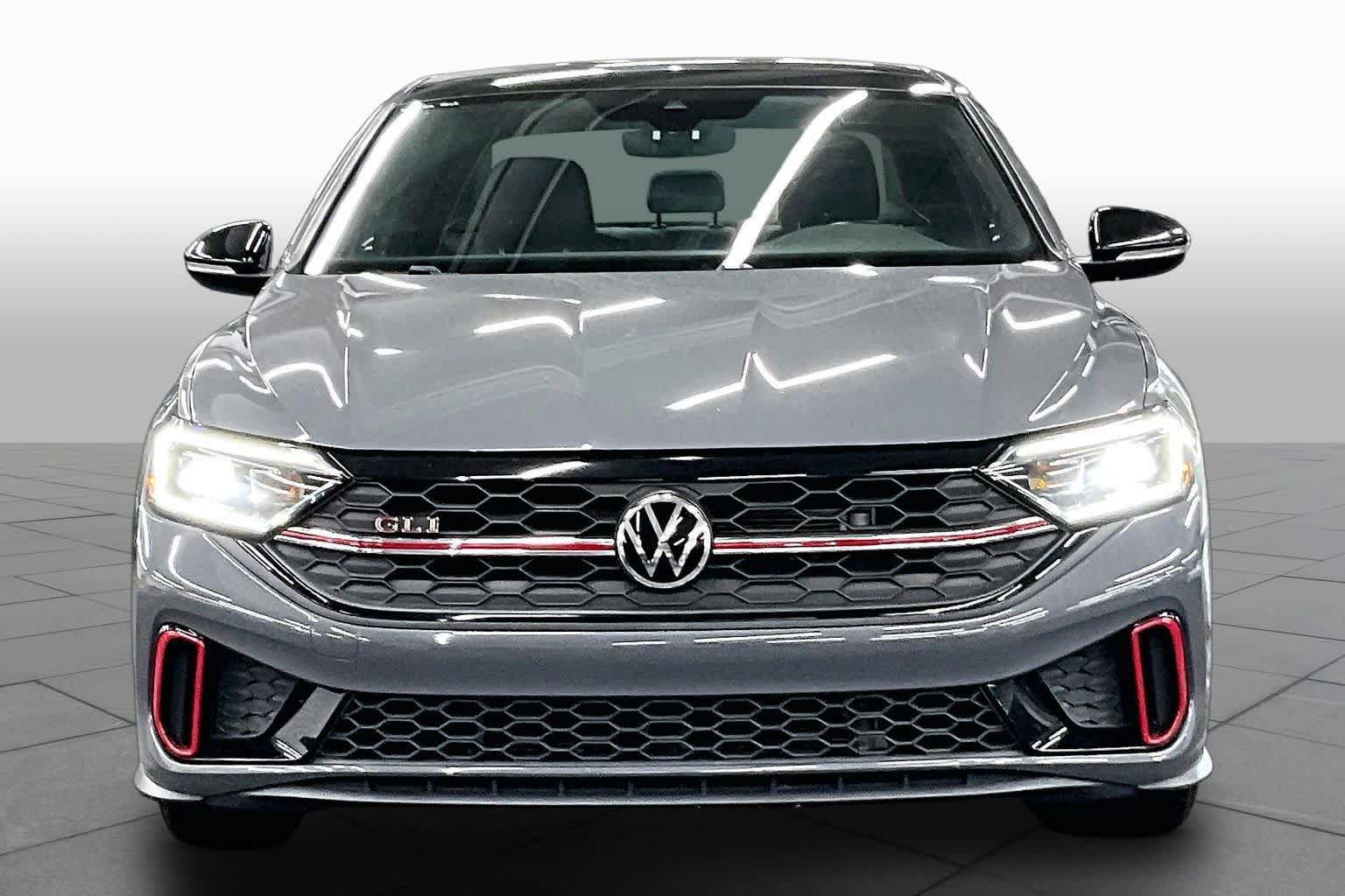 Used 2023 Volkswagen Jetta GLI Autobahn FWD image 3