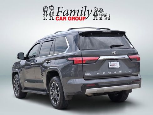 Used 2025 Toyota Sequoia Limited AWD/4WD image 3