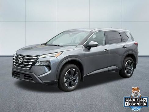Used 2024 Nissan Rogue SV AWD/4WD image 5