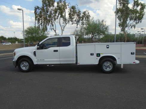 Used 2019 Ford F350 XL w/ XL Value Package RWD image 2