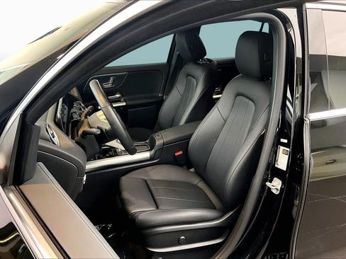 Used 2025 Mercedes-Benz GLA 250 image 14