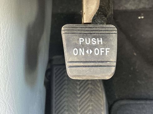 Used 2014 Toyota Tacoma 4x4 Double Cab w/ TRD Sport Package image 16