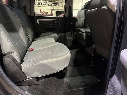Used 2014 RAM 2500 SLT AWD/4WD image 2