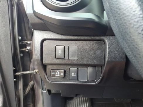 Used 2022 Toyota Tacoma SR AWD/4WD image 13