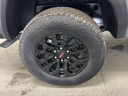 New 2026 GMC Canyon Elevation w/ Convenience Package RWD image 34