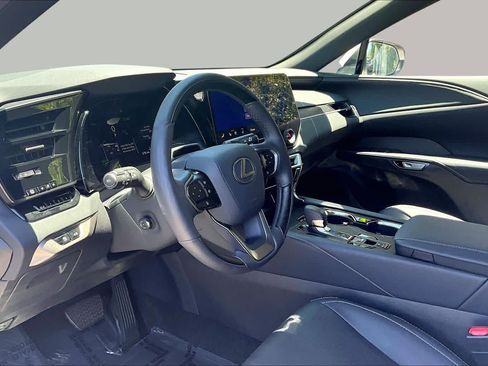 Used 2025 Lexus RX 350 w/ Convenience Package AWD/4WD image 18