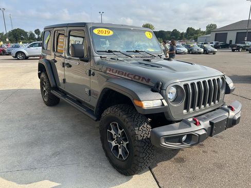 Used 2019 Jeep Wrangler Unlimited Rubicon w/ Cold Weather Group AWD/4WD image 3