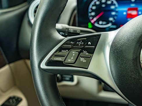Certified 2026 Mercedes-Benz GLB 250 4MATIC image 21