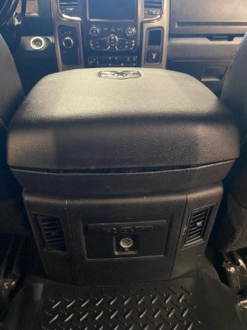 Used 2018 RAM 2500 Big Horn w/ Sport Appearance Group AWD/4WD image 17