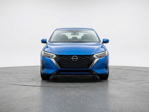Used 2025 Nissan Sentra SV FWD image 2