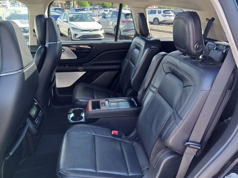 Used 2020 Lincoln Aviator Reserve w/ Equipment Group 202A AWD/4WD image 6