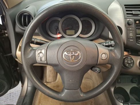 Used 2011 Toyota RAV4 4WD w/ Upgrade Value Pkg image 18