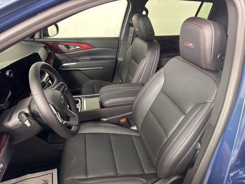 New 2026 Chevrolet Traverse Z71 w/ Driver Confidence Package AWD/4WD image 29