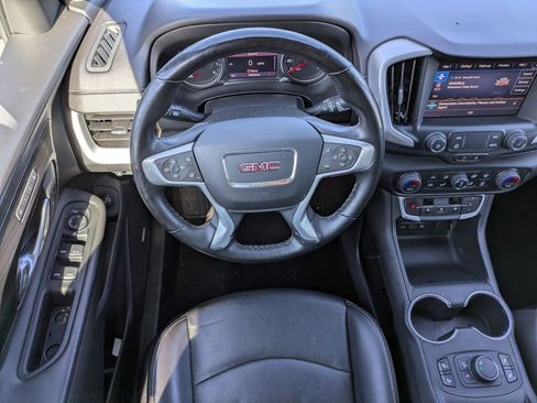 Used 2023 GMC Terrain SLT w/ Infotainment Package II FWD image 15
